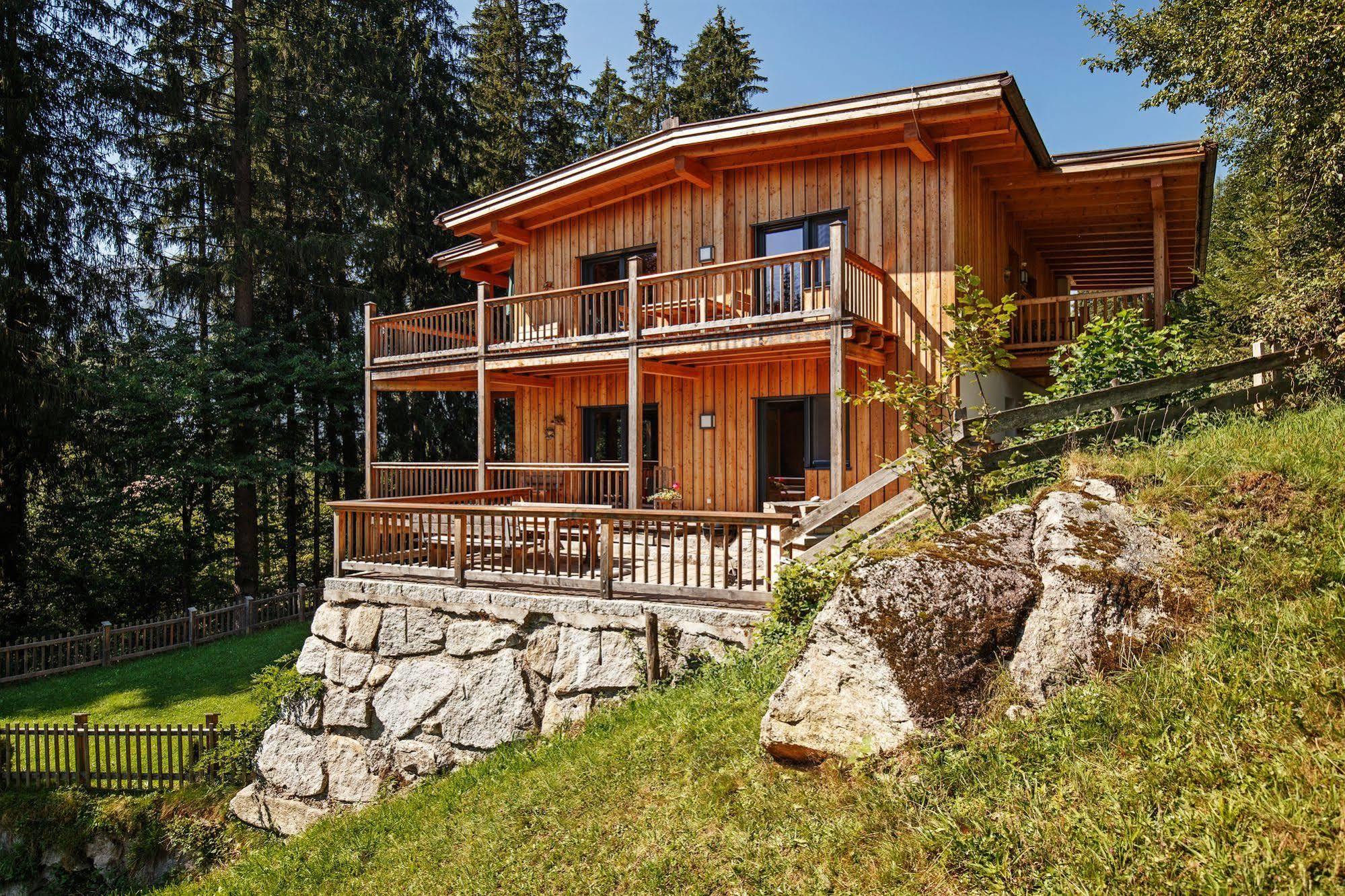 Appartement Waldhaeusl Neukirchen am Grossvenediger Bagian luar foto