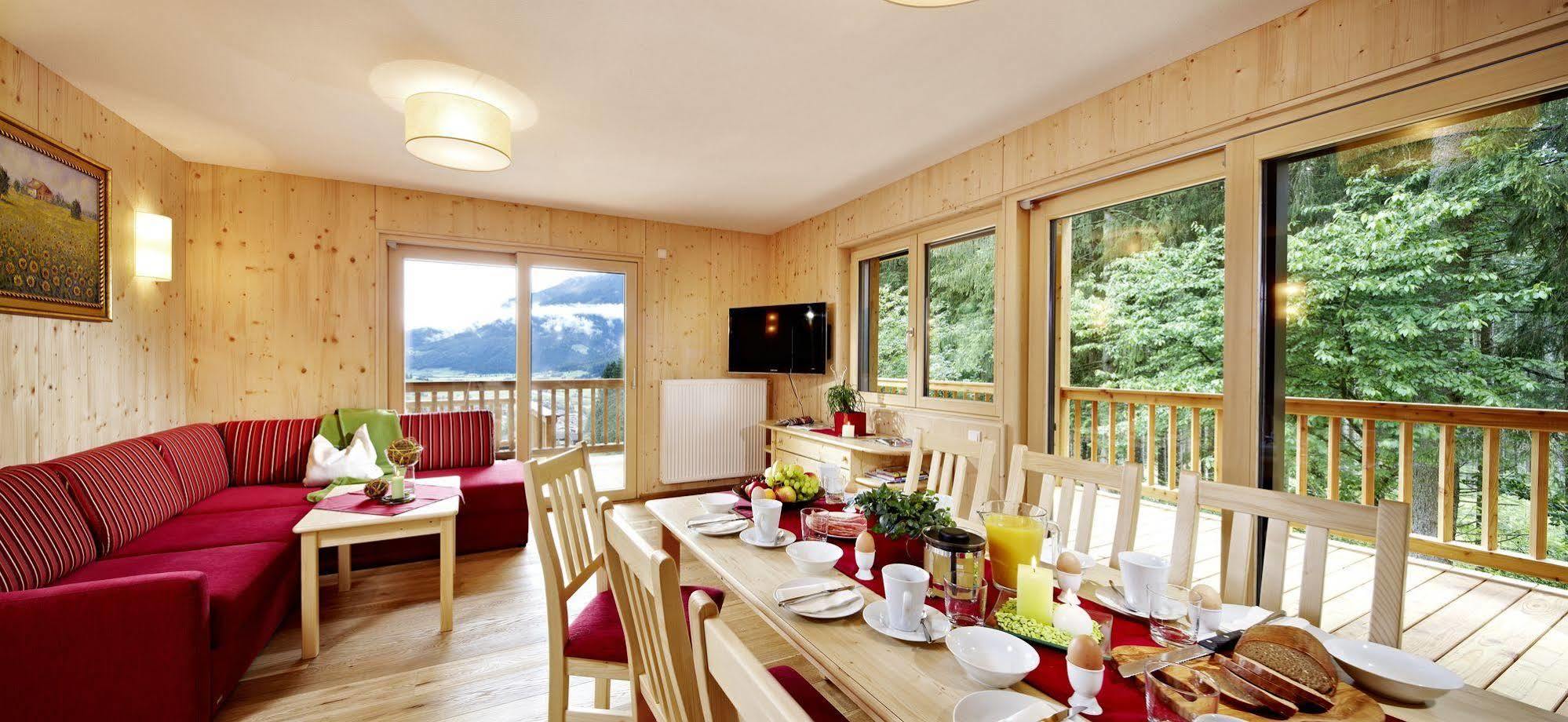 Appartement Waldhaeusl Neukirchen am Grossvenediger Bagian luar foto