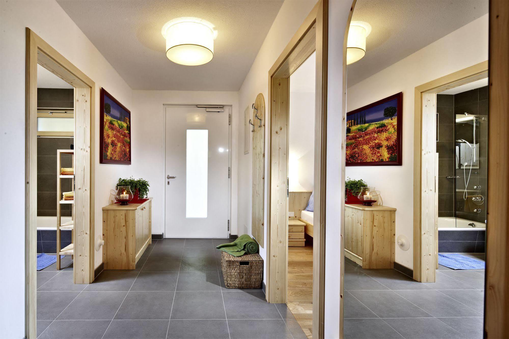 Appartement Waldhaeusl Neukirchen am Grossvenediger Bagian luar foto