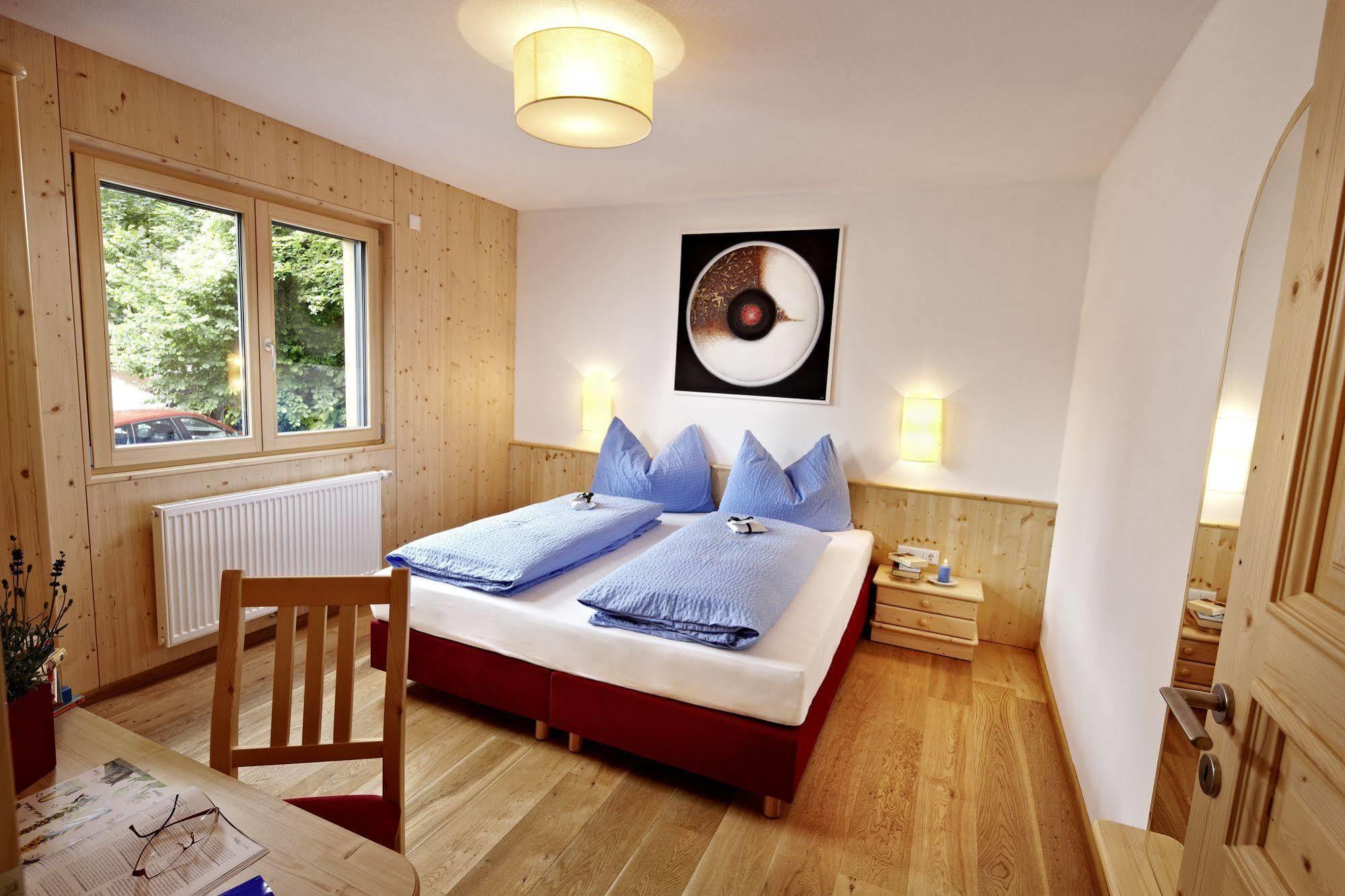 Appartement Waldhaeusl Neukirchen am Grossvenediger Bagian luar foto