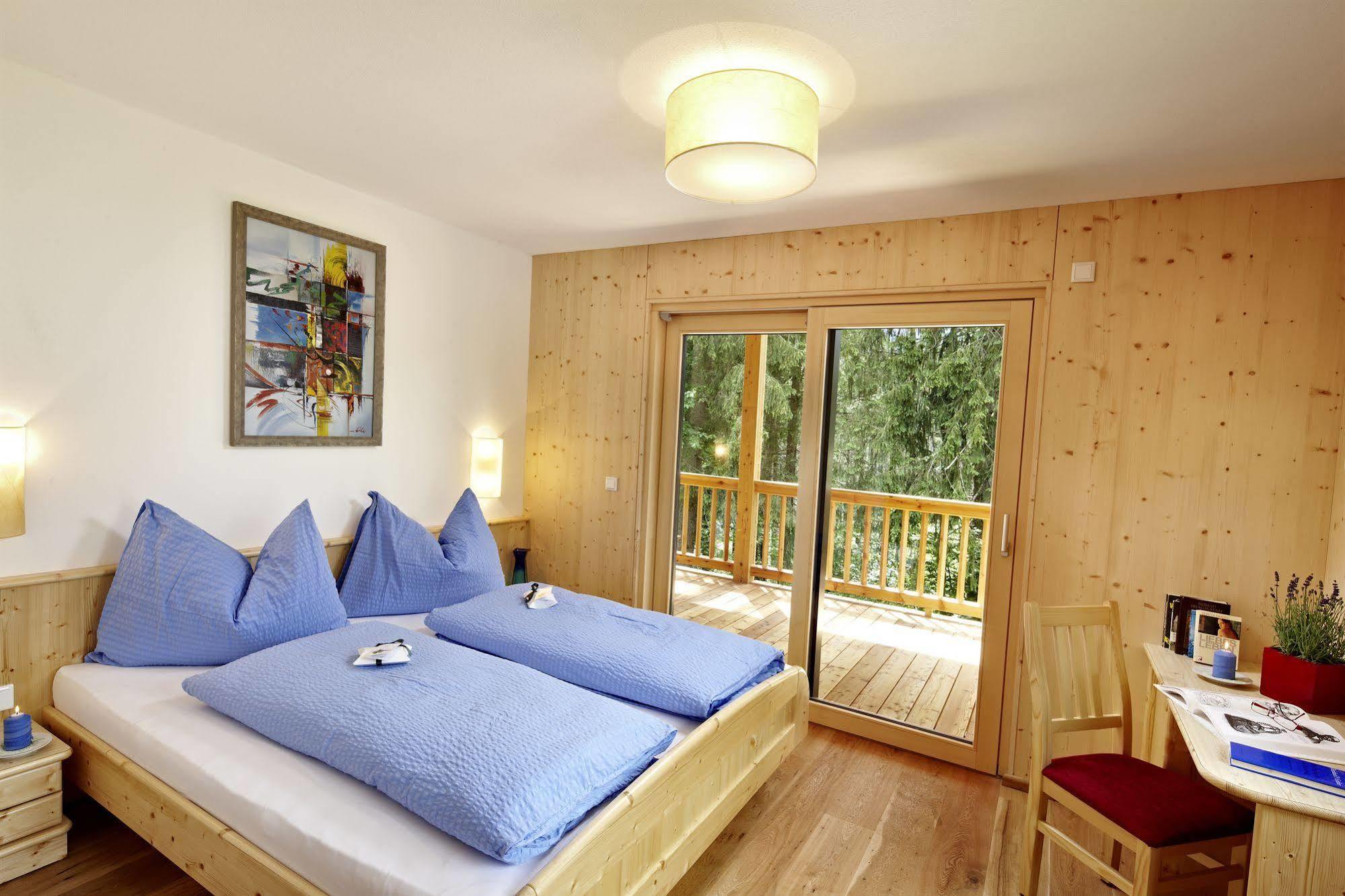 Appartement Waldhaeusl Neukirchen am Grossvenediger Bagian luar foto